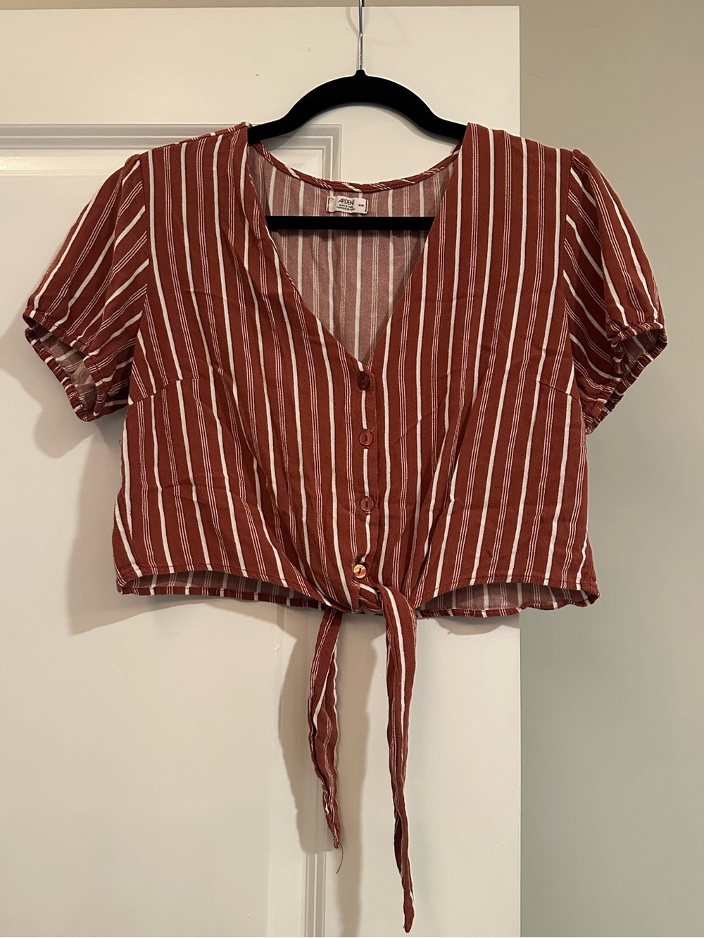 Ardene Medium Rust and White Striped Tie-Front Button Down Crop Top